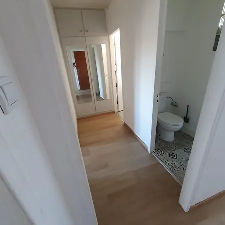 Apartament #6 : 2 Pieces Dernier Etage Tres Calme 40m2 Strasburg