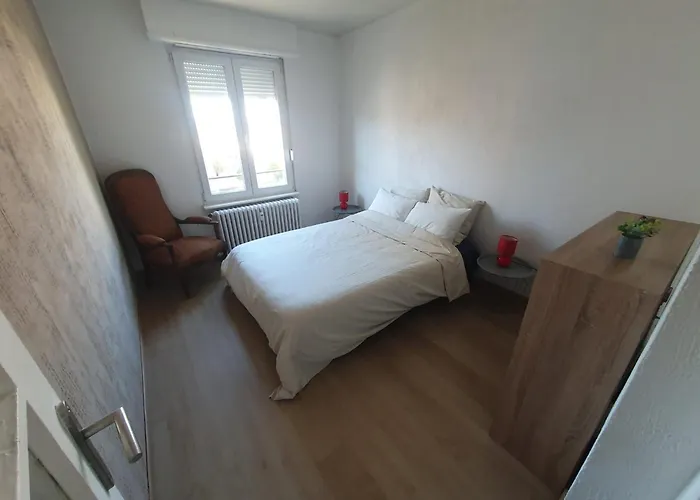 Διαμέρισμα #6 : 2 Pieces Dernier Etage Tres Calme 40m2 *