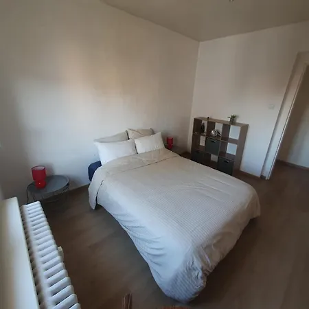 #6 : 2 Pieces Dernier Etage Tres Calme 40m2 * Štrasburk